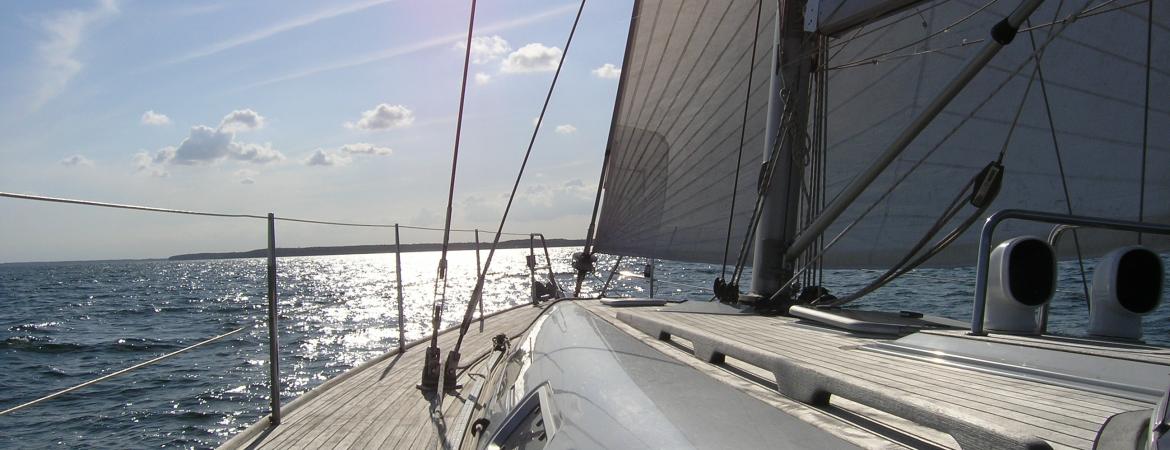 sailing-yacht-742320