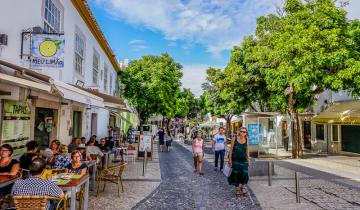 lagos-old-town-street-portugal